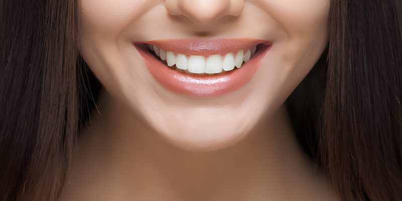 The Ultimate Guide to Finding the Right Cosmetic Dentist_FI